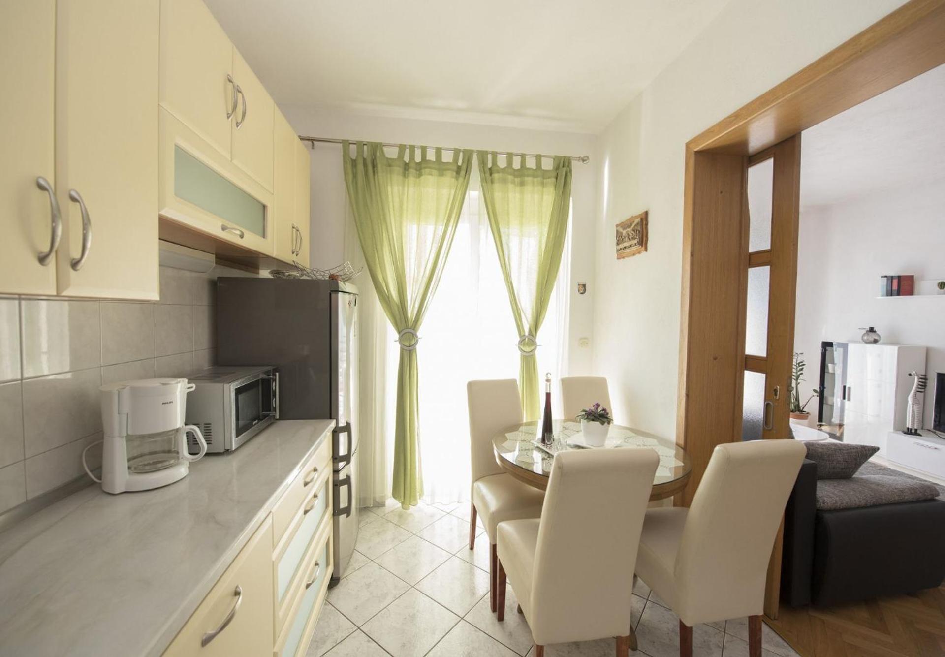 Apartments Robert Брела Екстериор снимка
